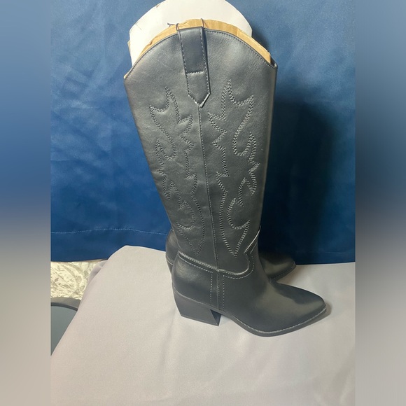 NWT Madden NYC Women's Embroidered Tall Western Black Boots - Picture 15 of 16